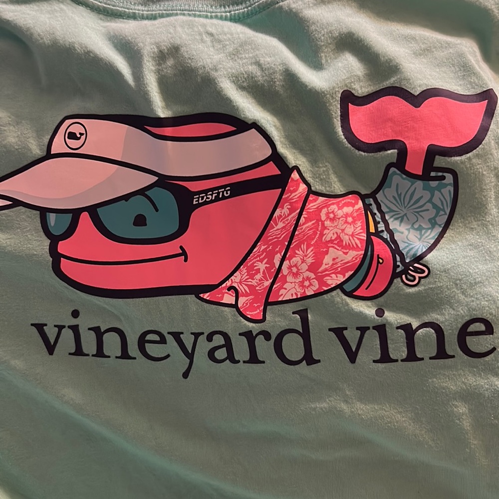 Short sleeve youth Vineyard Vines t shirt